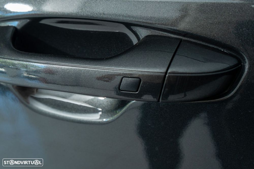 Kia Niro EV 64kWh Drive - 12