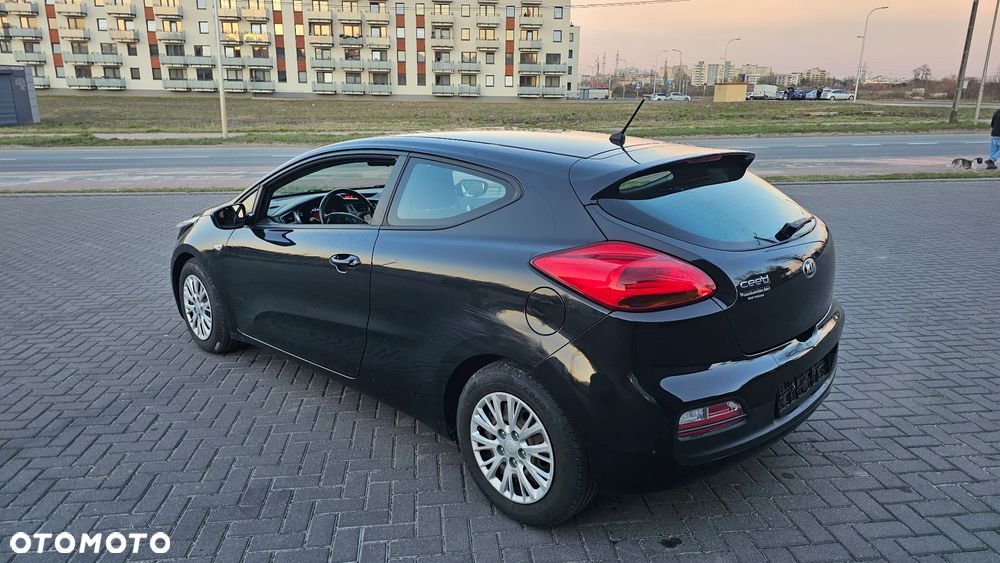 Kia Ceed 1.4 CVVT Dream Team Edition - 16