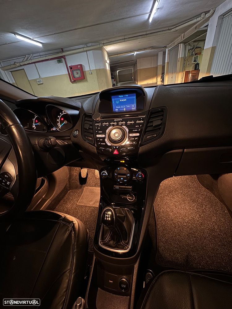 Ford Fiesta 1.0 EcoBoost Titanium - 3
