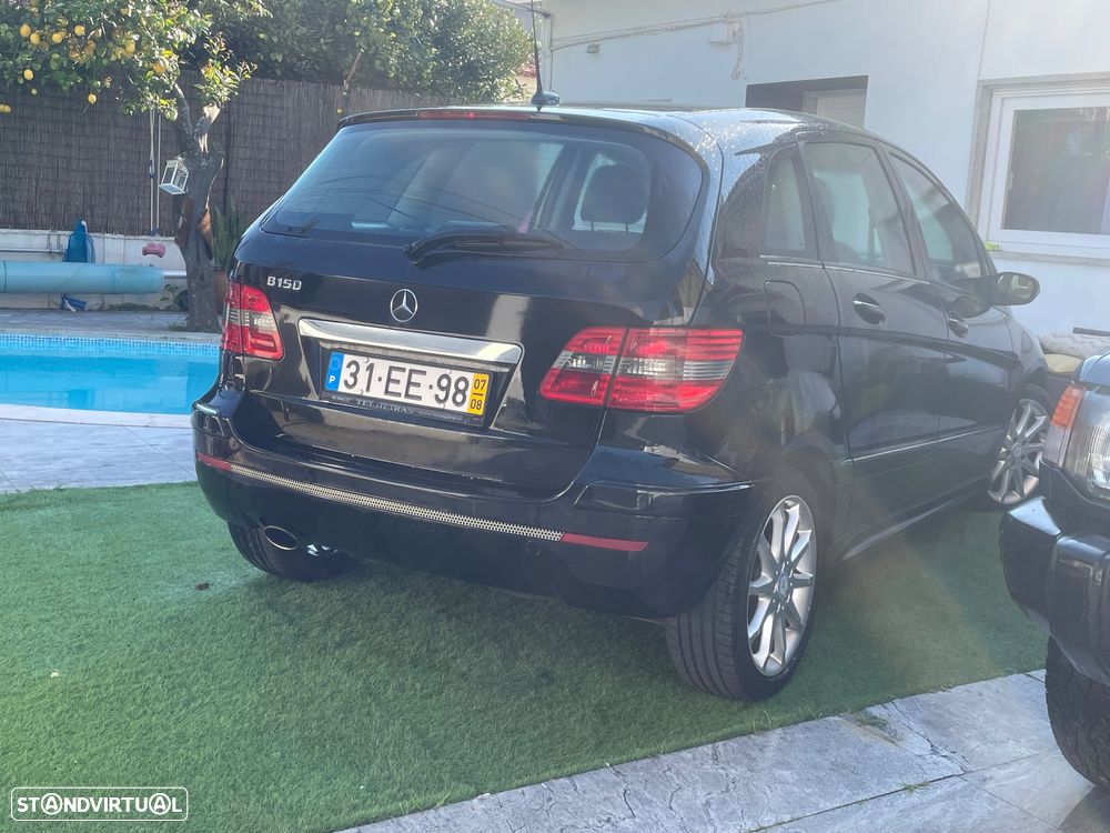 Mercedes-Benz B 150 BlueEFFICIENCY - 4