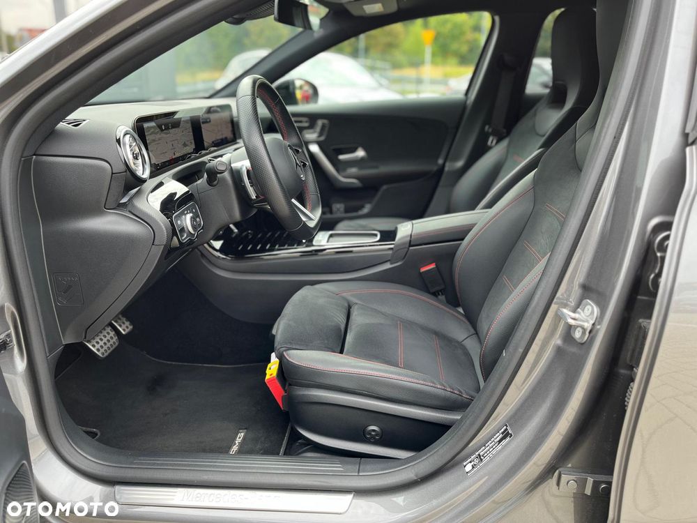 Mercedes-Benz Klasa A 220 4-Matic AMG Line 8G-DCT - 10