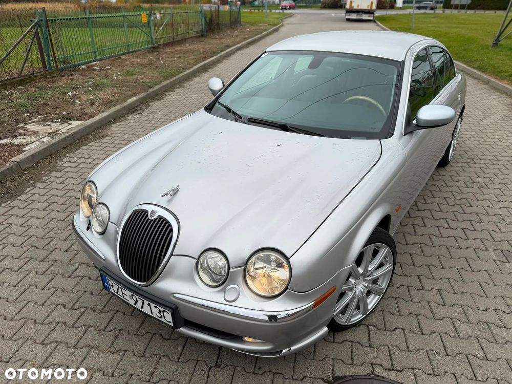 Jaguar S-Type - 29