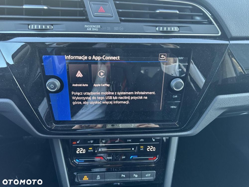 Volkswagen Touran - 27