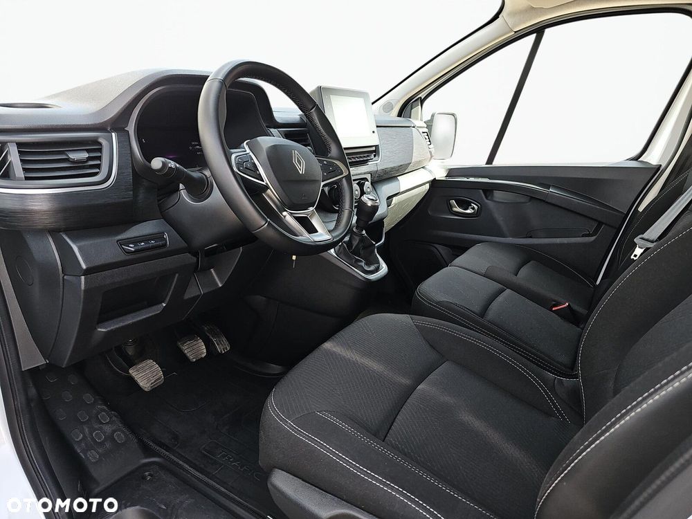 Renault Trafic - 11
