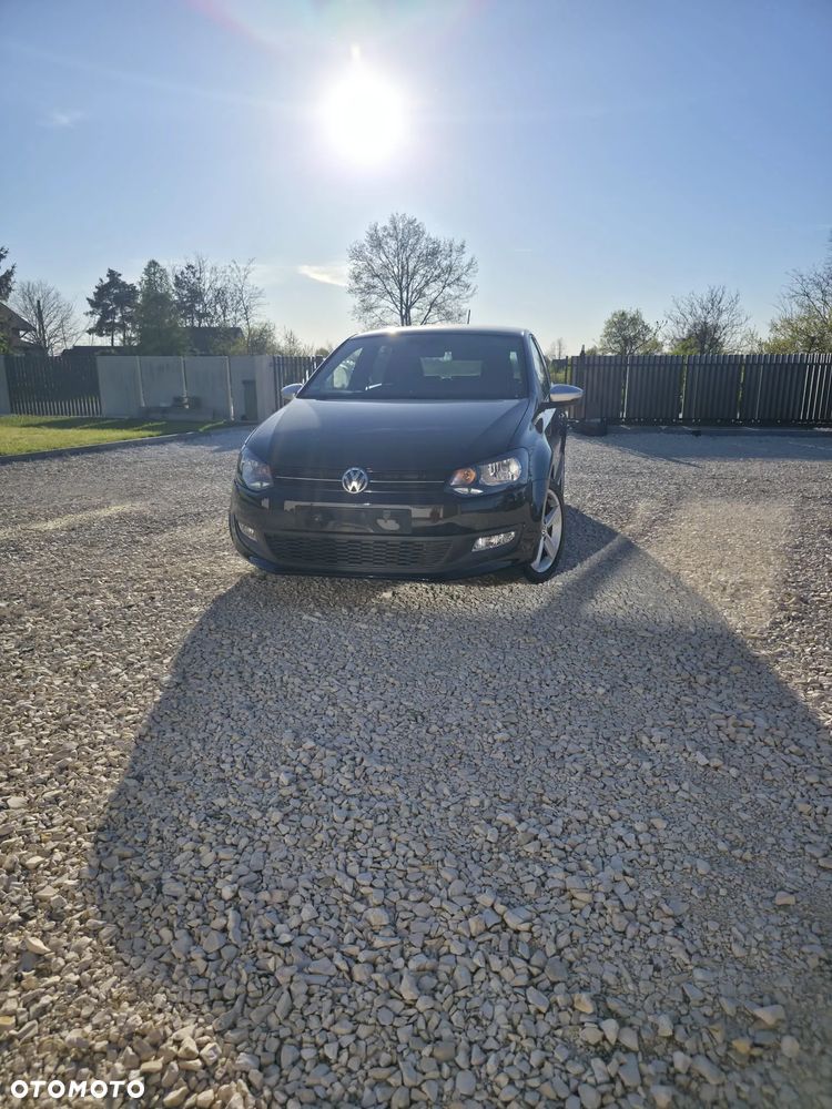 Volkswagen Polo - 2