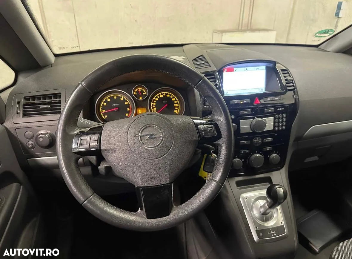 Opel Zafira 1.8 Essentia Easytronic - 12