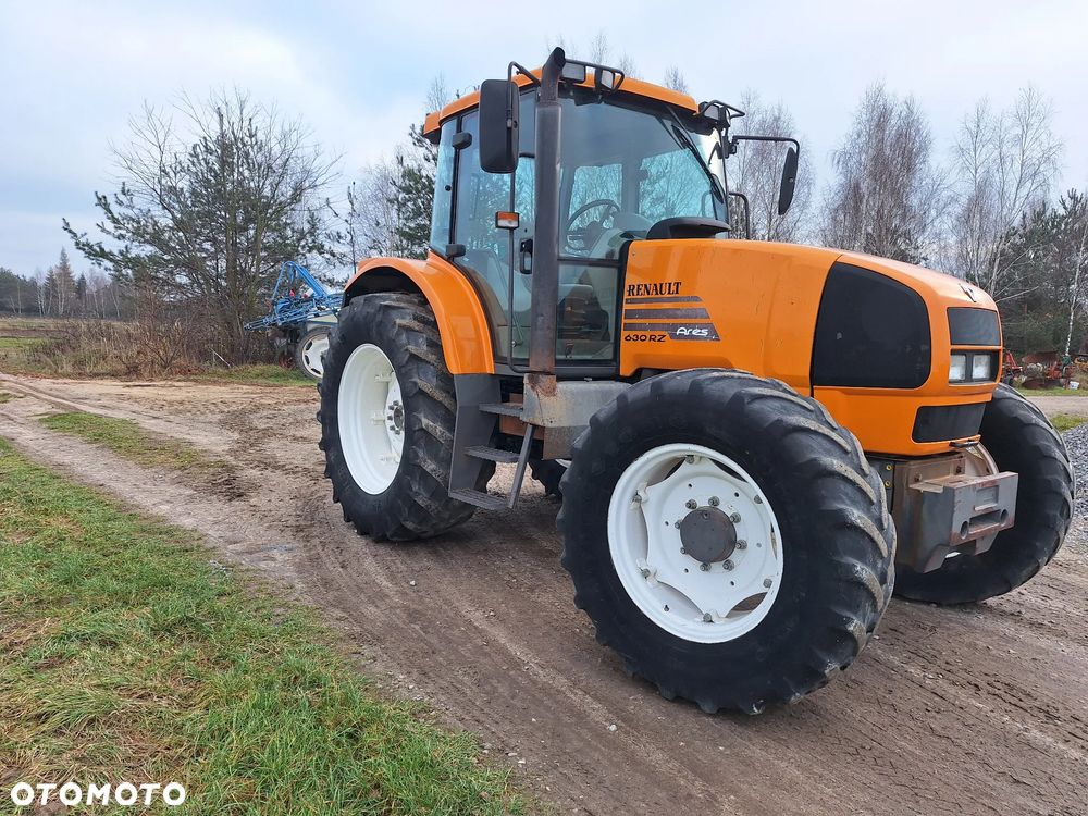 Renault Ares 630 RZ - 4