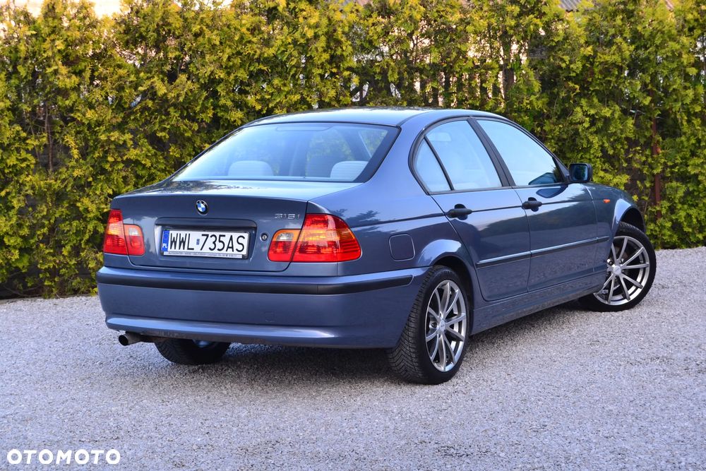 BMW Seria 3 318i - 14