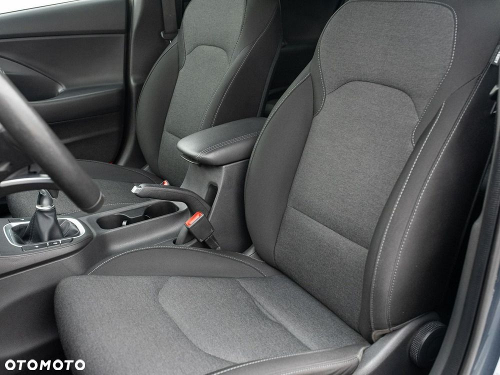 Hyundai i30 1.5 DPI Comfort - 12