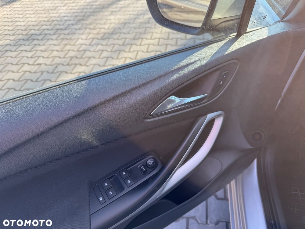 Opel Astra 1.2 T Edition S&S - 14