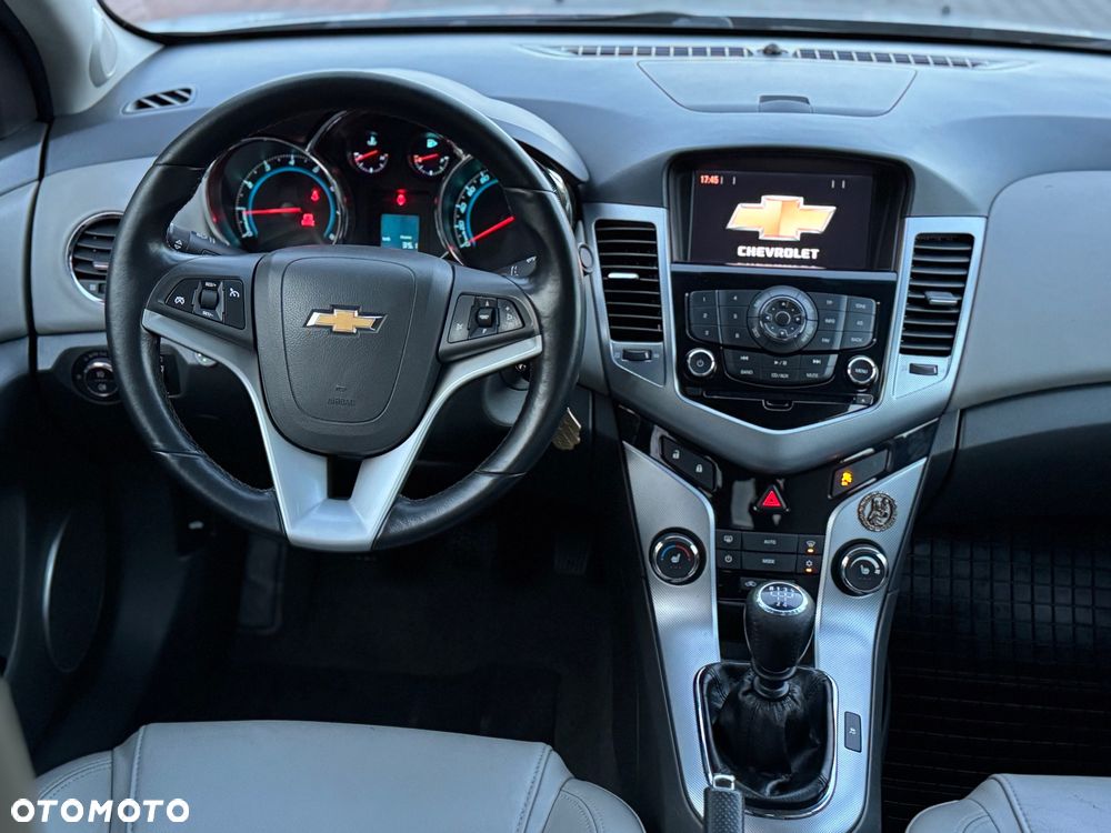 Chevrolet Cruze 1.8 LT+ - 7
