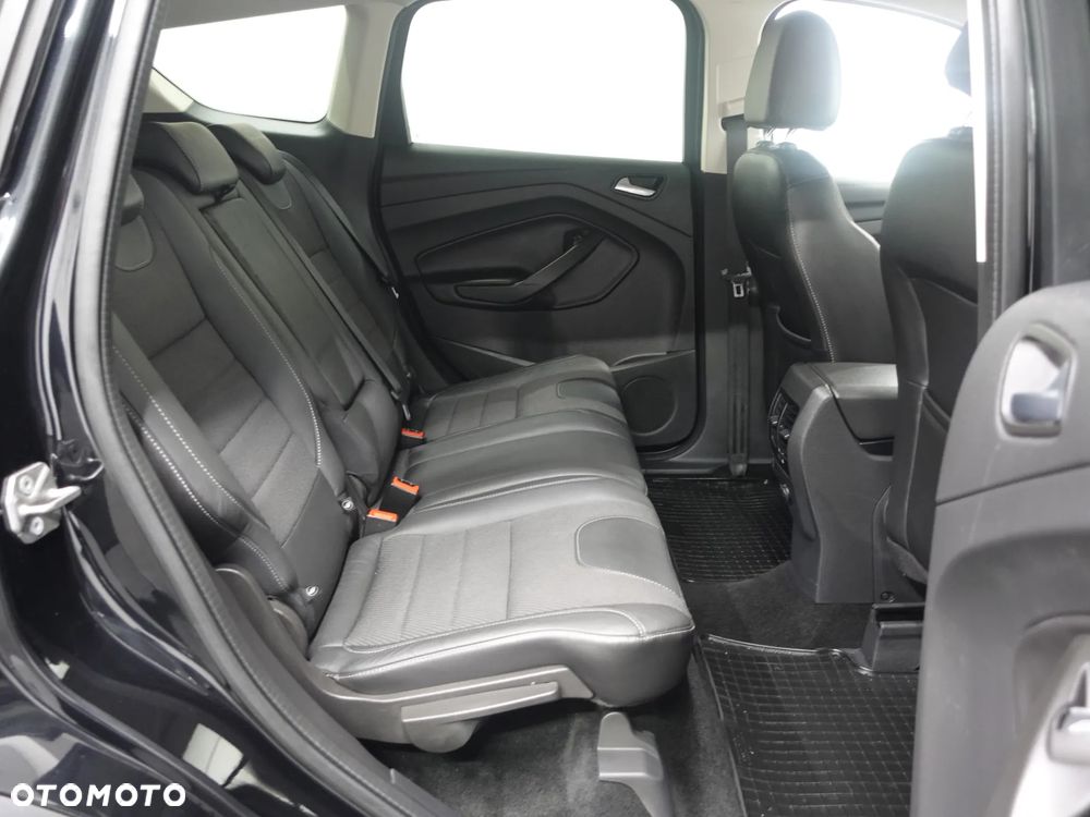 Ford Kuga 1.6 EcoBoost 2x4 Titanium - 23