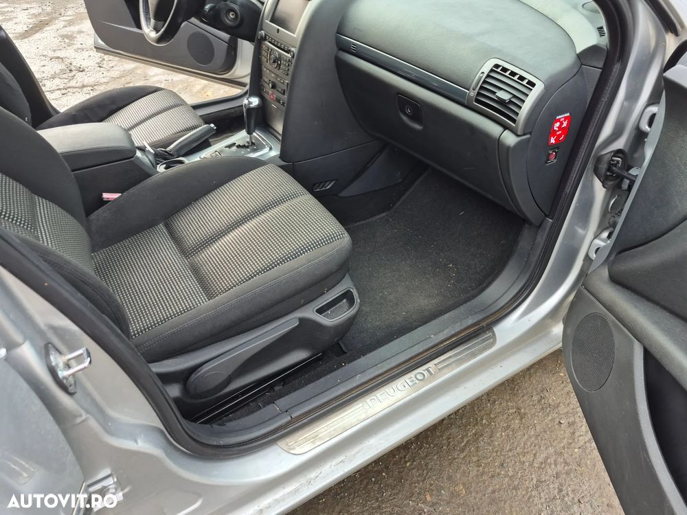 Peugeot 407 HDi 135 Automatik Platinum - 29