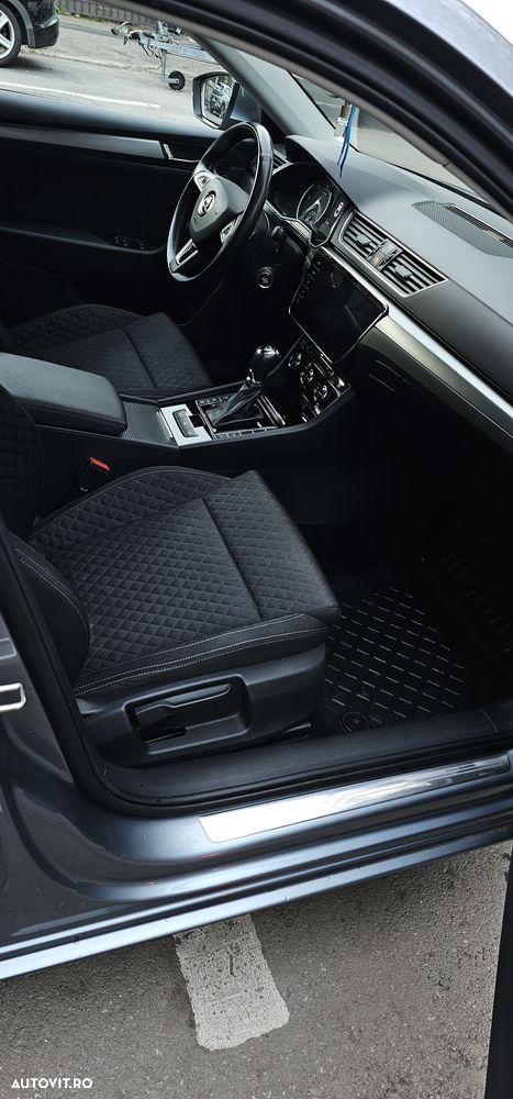 Skoda Superb 2.0 TDI DSG Style - 4