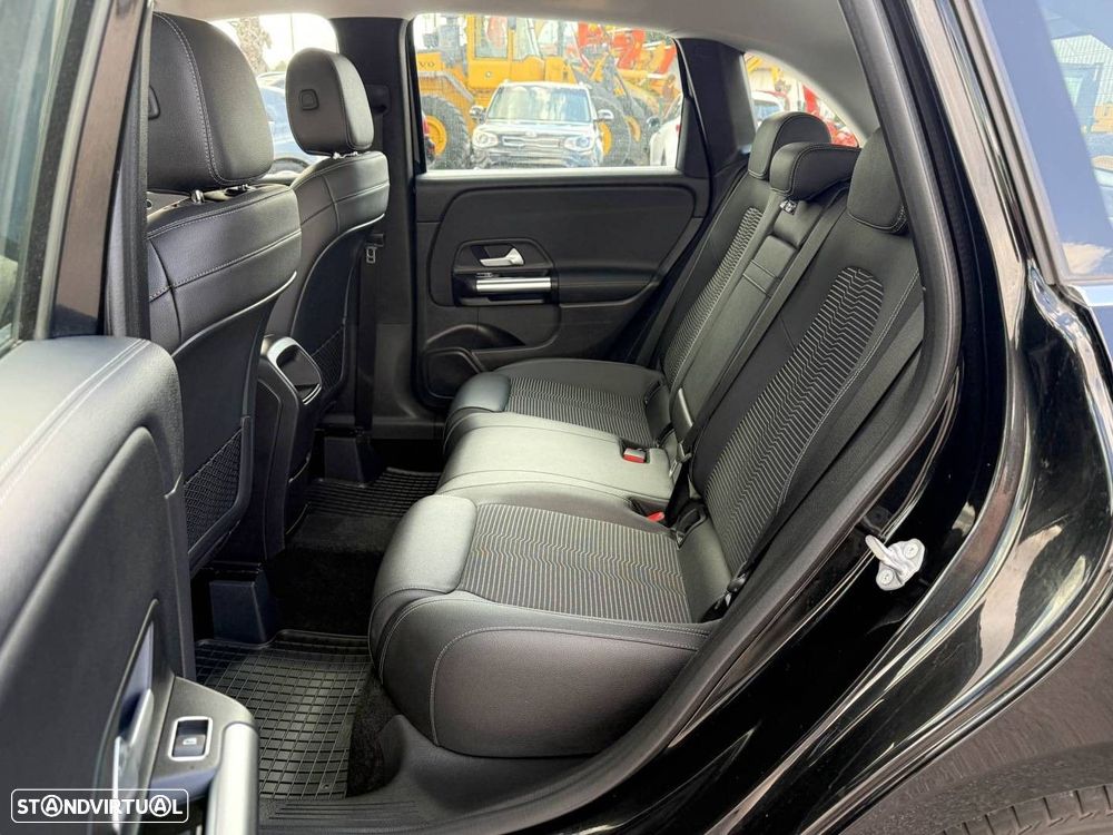 Mercedes-Benz B 180 d 7G-DCT Style - 13
