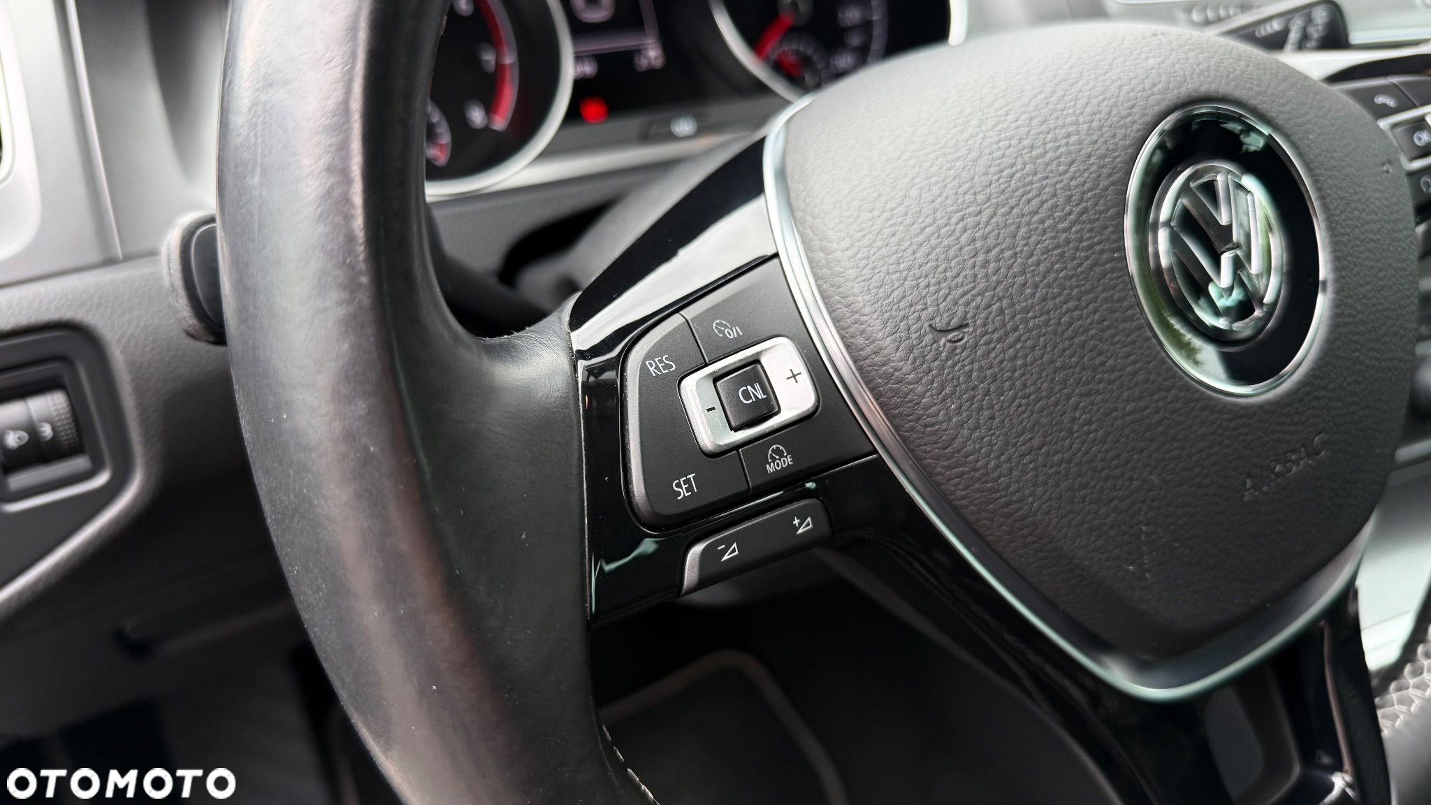 Volkswagen Golf 1.4 TSI BlueMotion Technology Lounge - 30