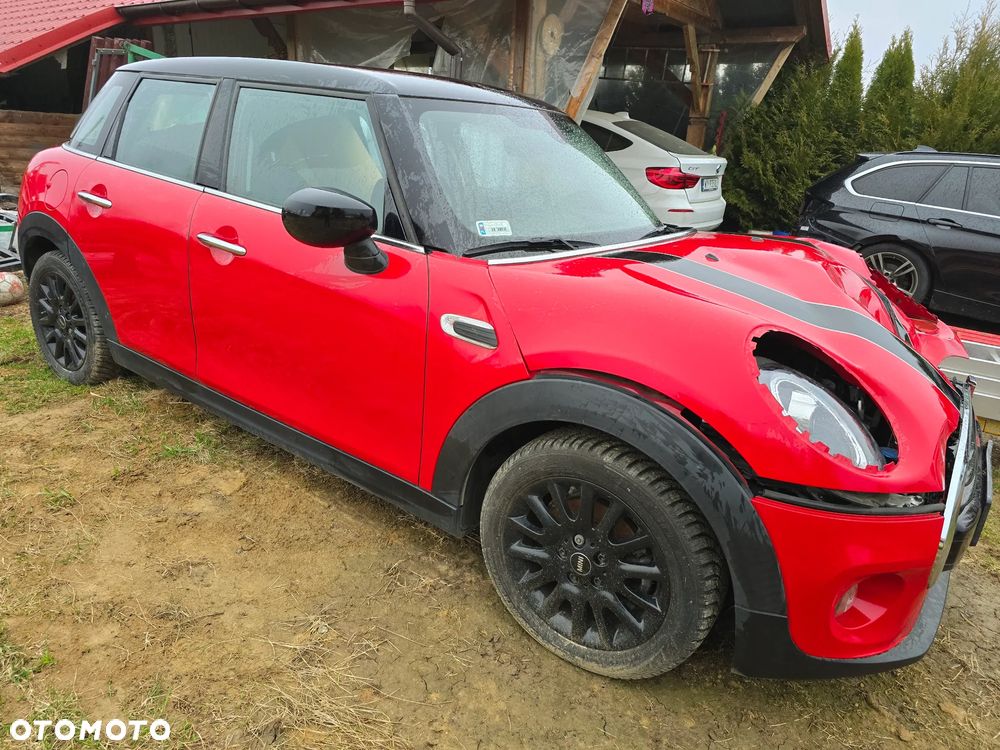 MINI Cooper Standard - 2