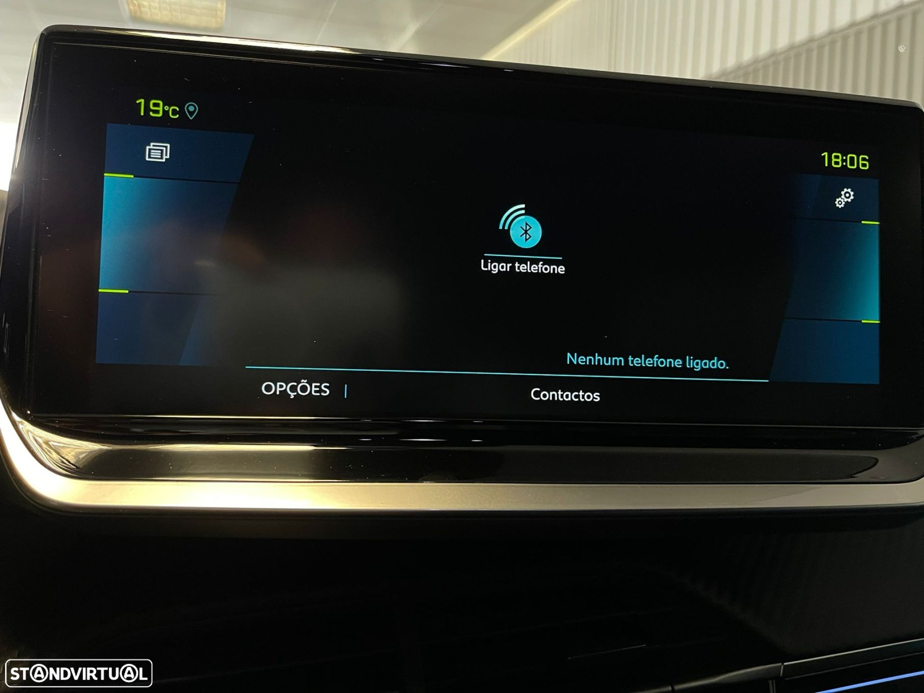 Peugeot e-2008 50 kWh GT Pack - 23