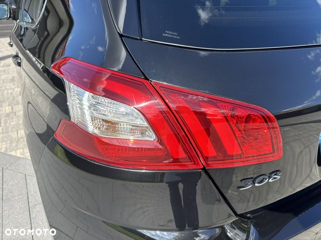 Peugeot 308 - 33