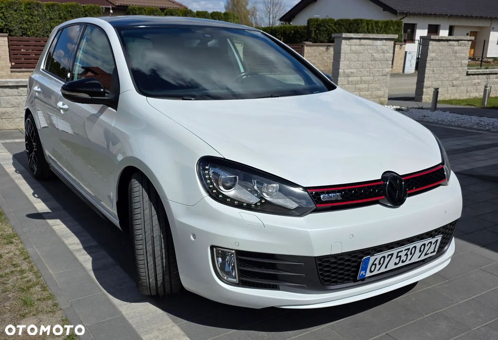 Volkswagen Golf 2.0 GTI DSG adidas - 3
