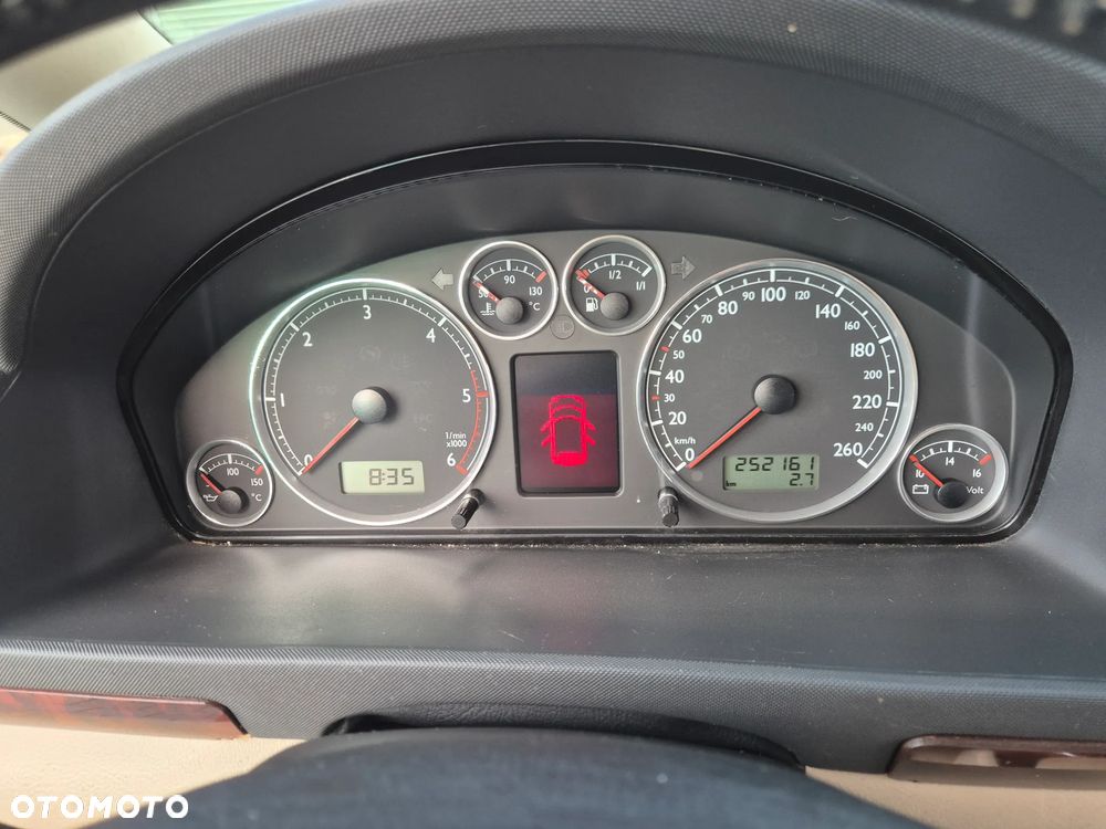 Volkswagen Sharan 1.9 TDI Automatik Highline - 26