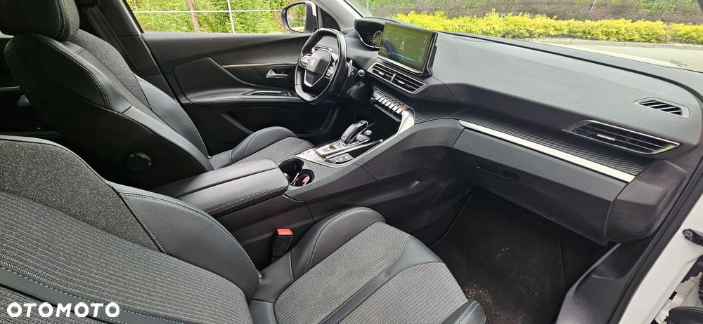 Peugeot 5008 BlueHDi 130 EAT8 Allure Pack - 23