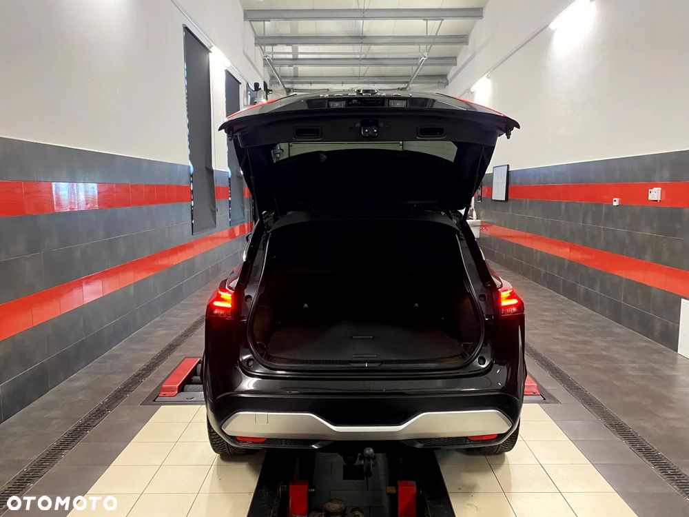 Nissan Qashqai 1.3 DIG-T Tekna - 12