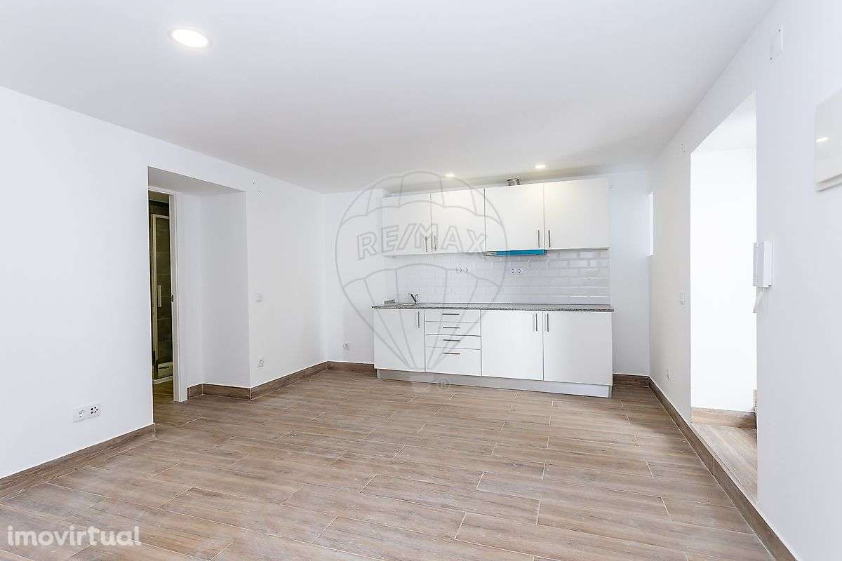 Apartamento T0 para arrendamento - Grande imagem: 2/13