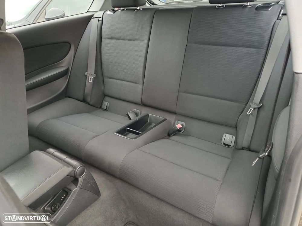 BMW 118 d DPF Edition Sport - 11