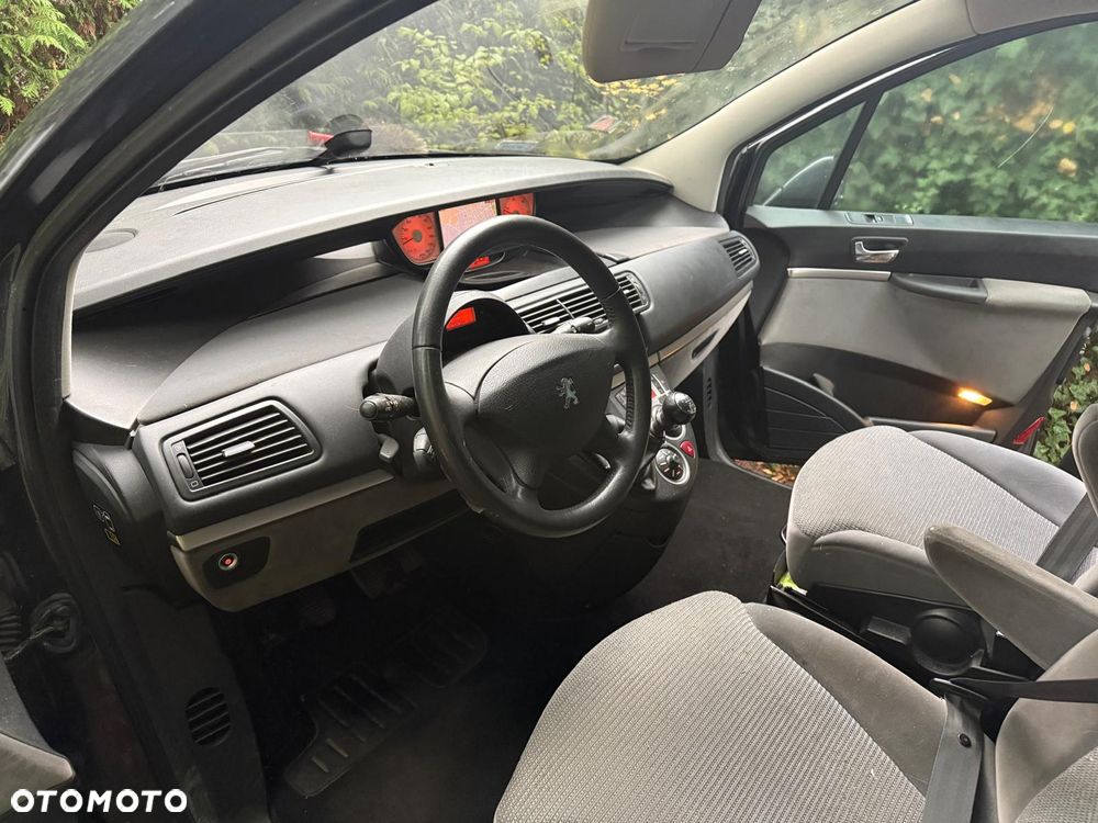 Peugeot 807 2.2 HDi Premium - 4