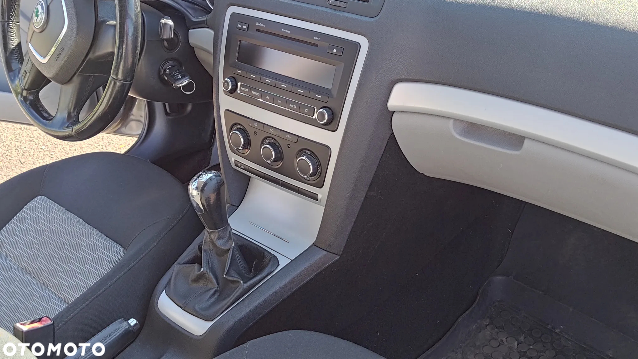 Skoda Octavia 1.6 Ambiente - 7