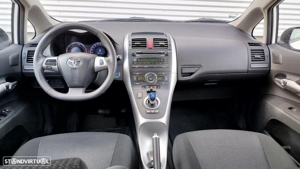 Toyota Auris 1.8 HSD - 8