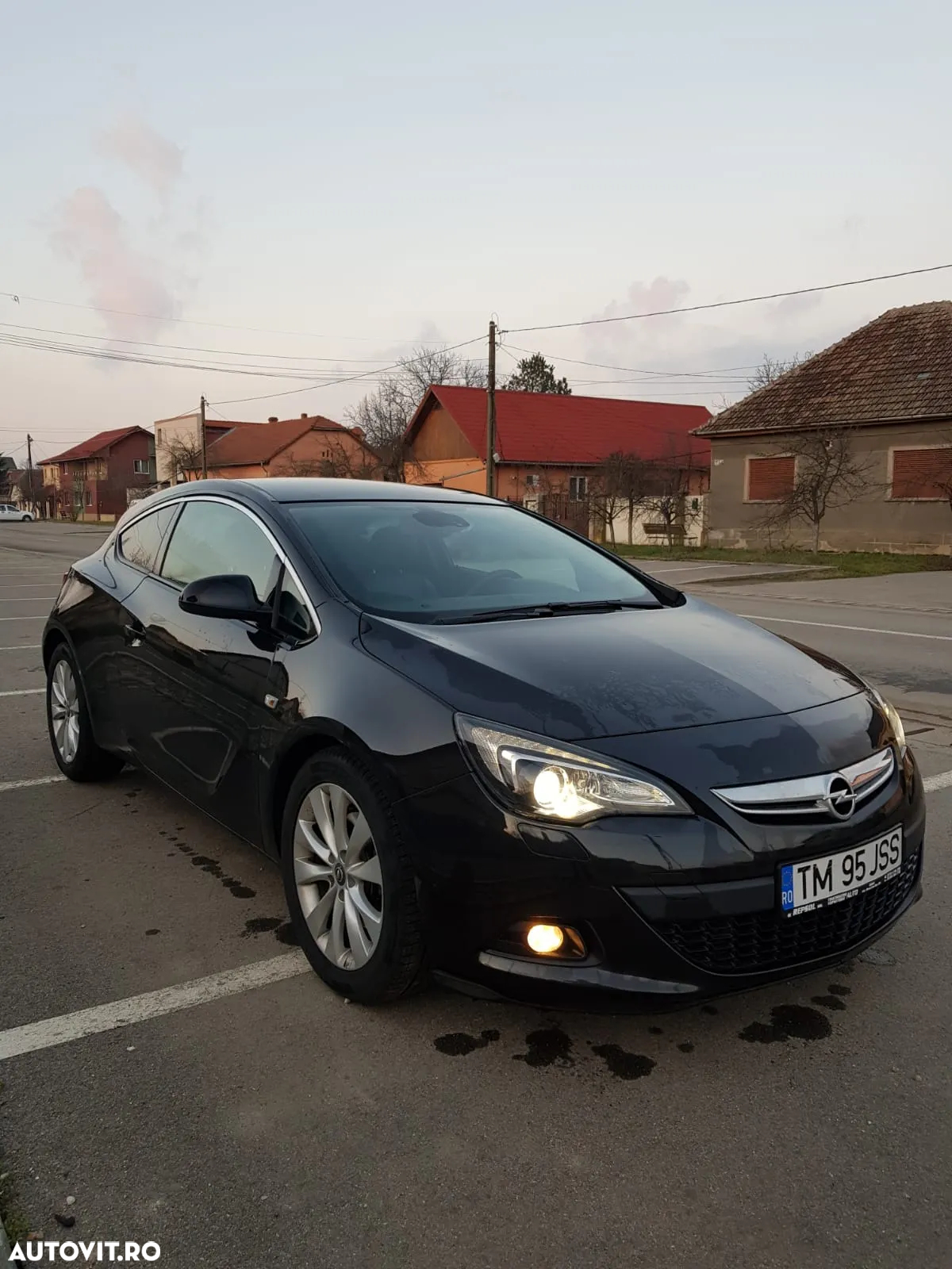 Opel Astra GTC 1.4 Turbo Start/Stop Active - 4