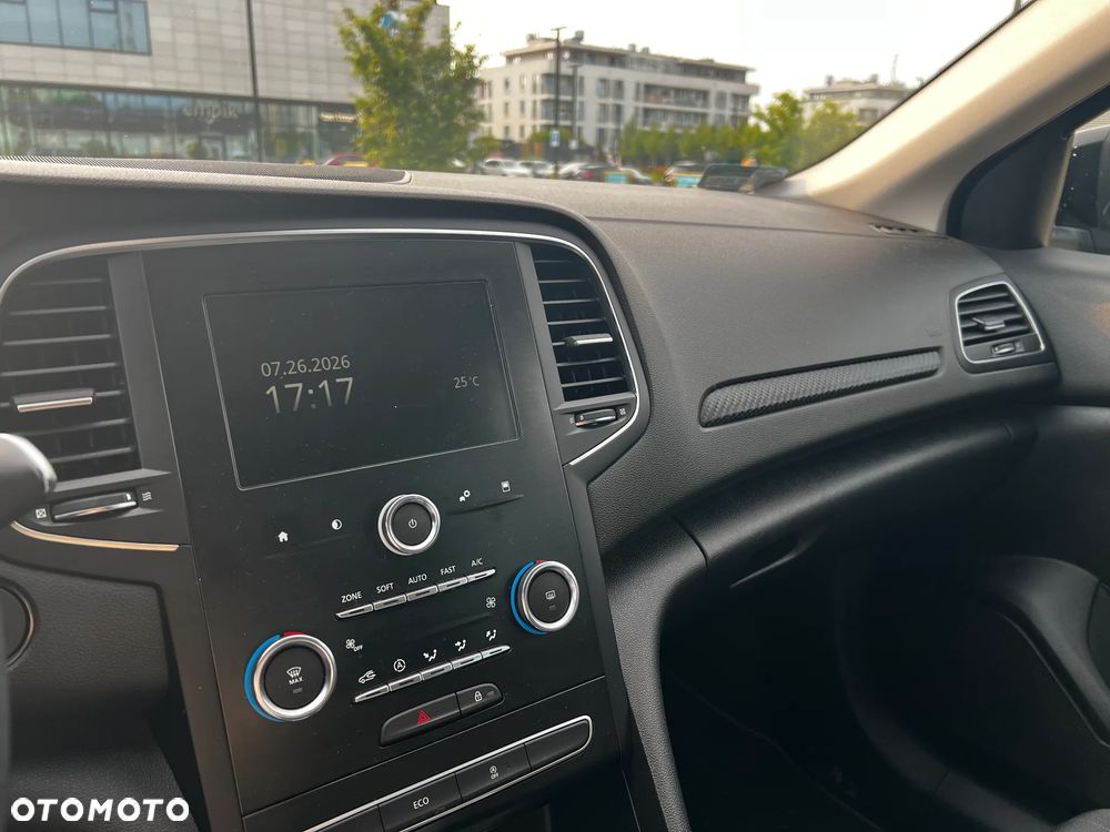 Renault Megane 1.3 TCe FAP Limited EDC - 9