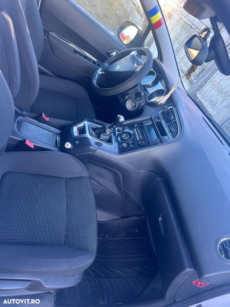 Peugeot 5008 2.0 BlueHDI Active - 5