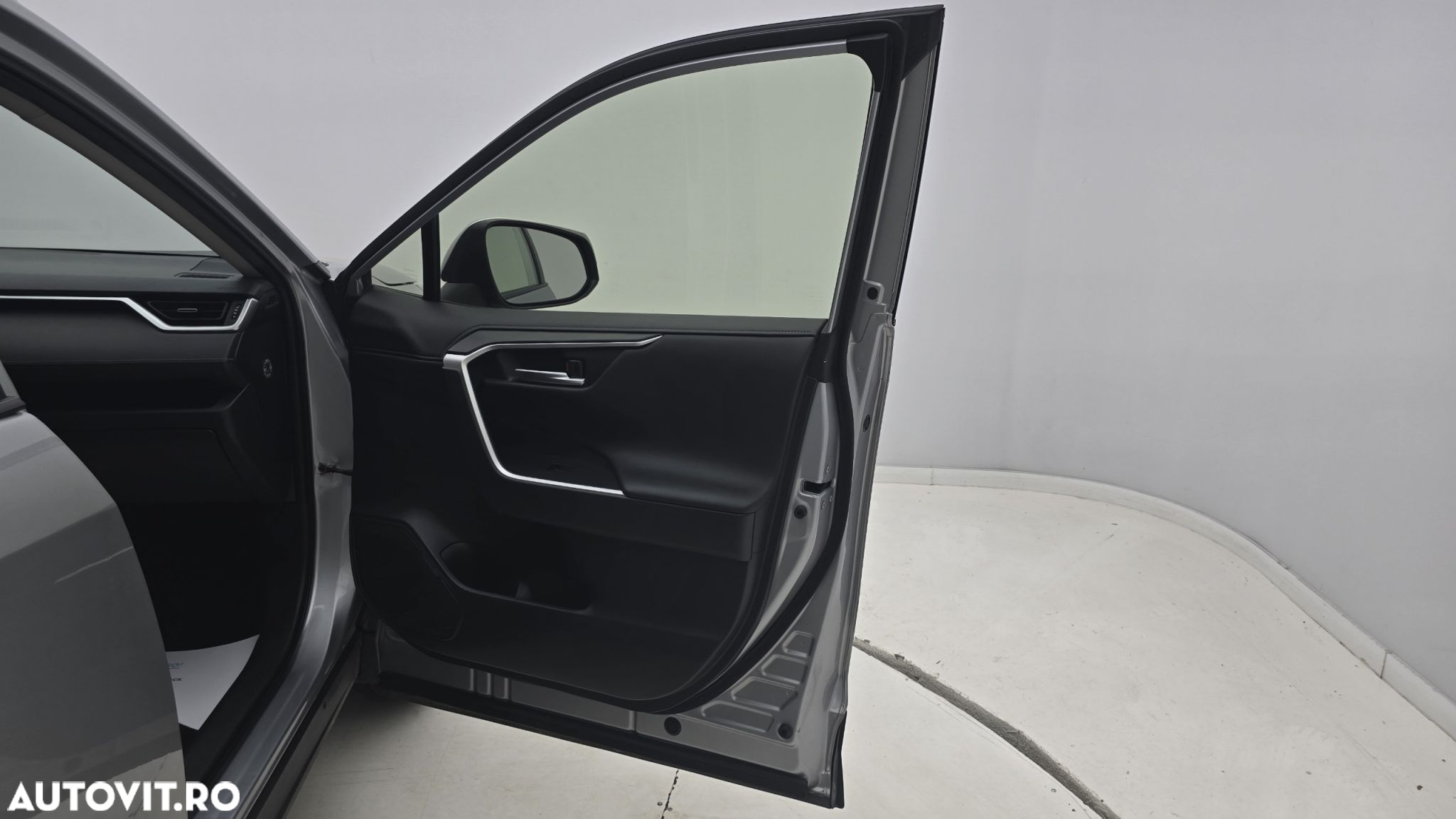 Toyota RAV4 - 18