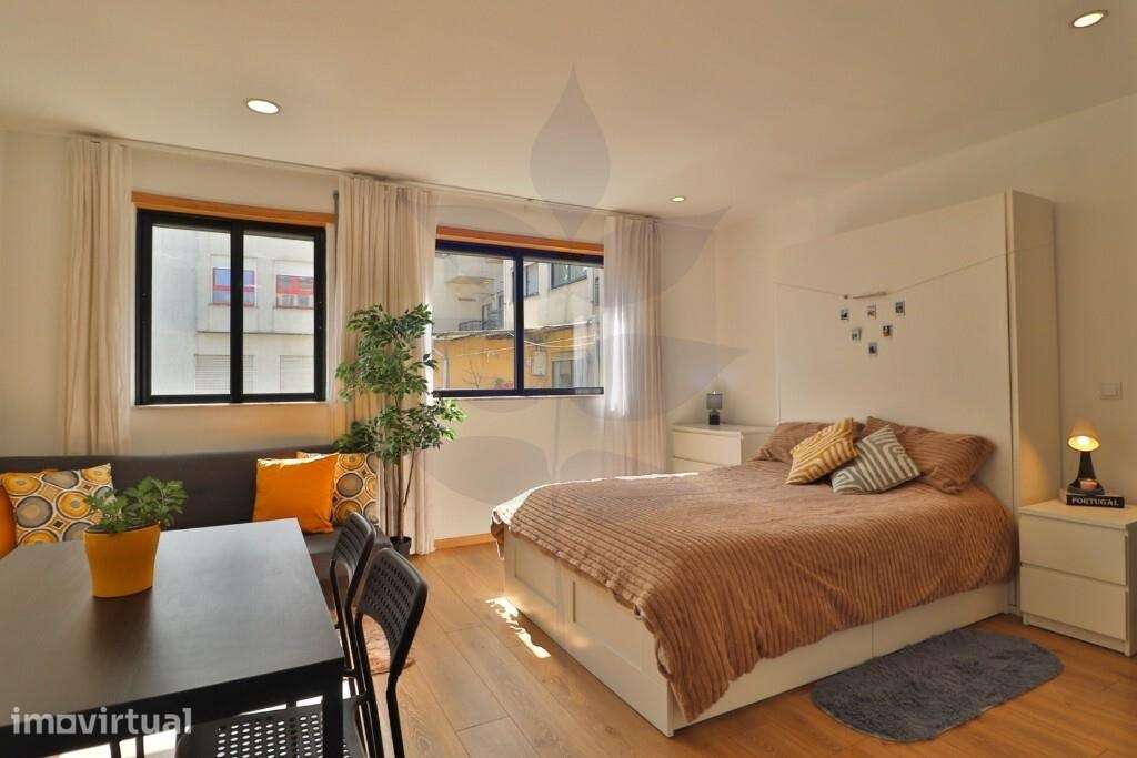 Apartamento T0 com terraço – mobilado e equipado | Braga - Grande imagem: 2/39