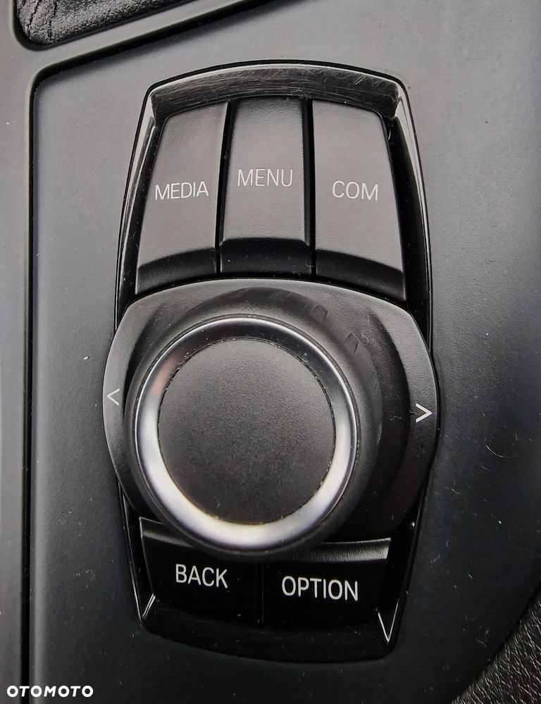 BMW X1 sDrive20d - 26