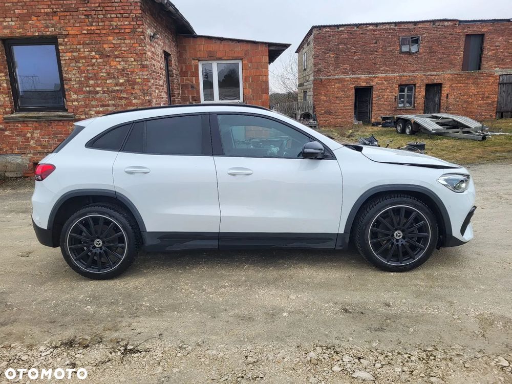 Mercedes-Benz GLA 220 d 4Matic 8G-DCT AMG Line Advanced Plus - 5