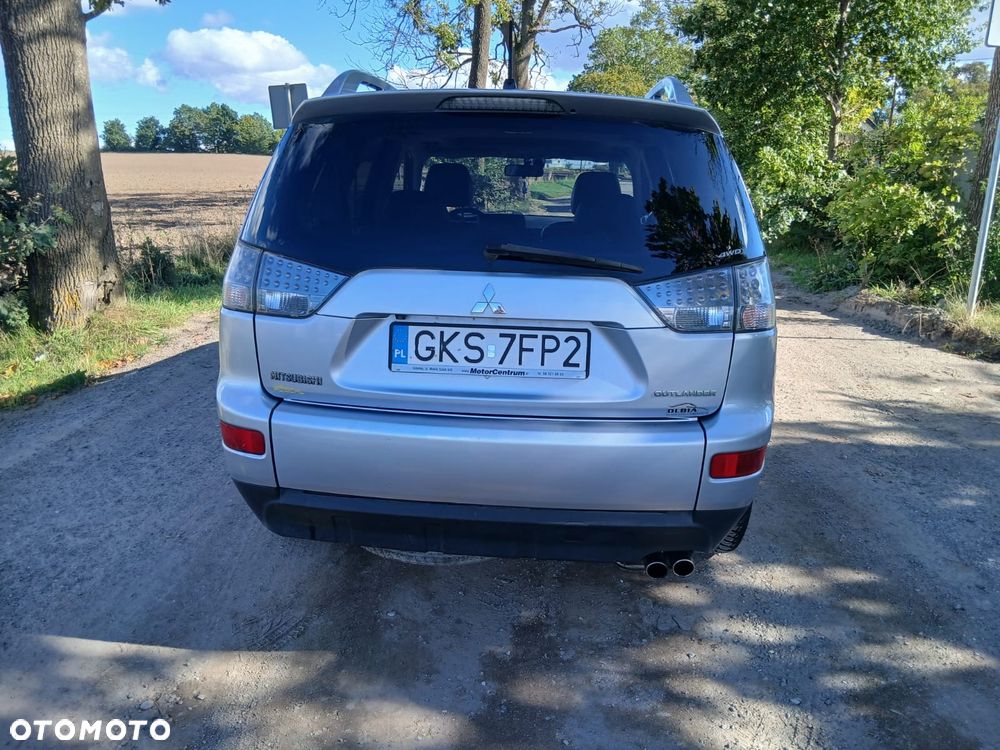 Mitsubishi Outlander 2.2 DID Intense + - 4