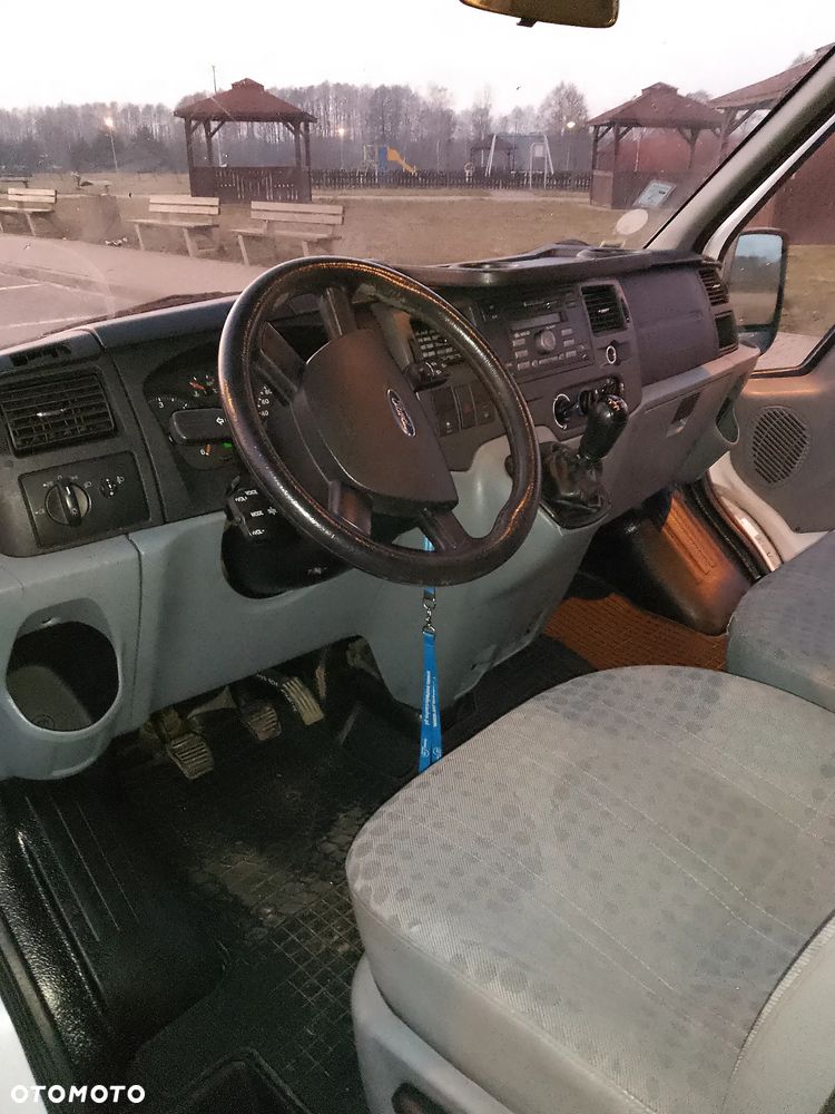 Ford Transit - 9