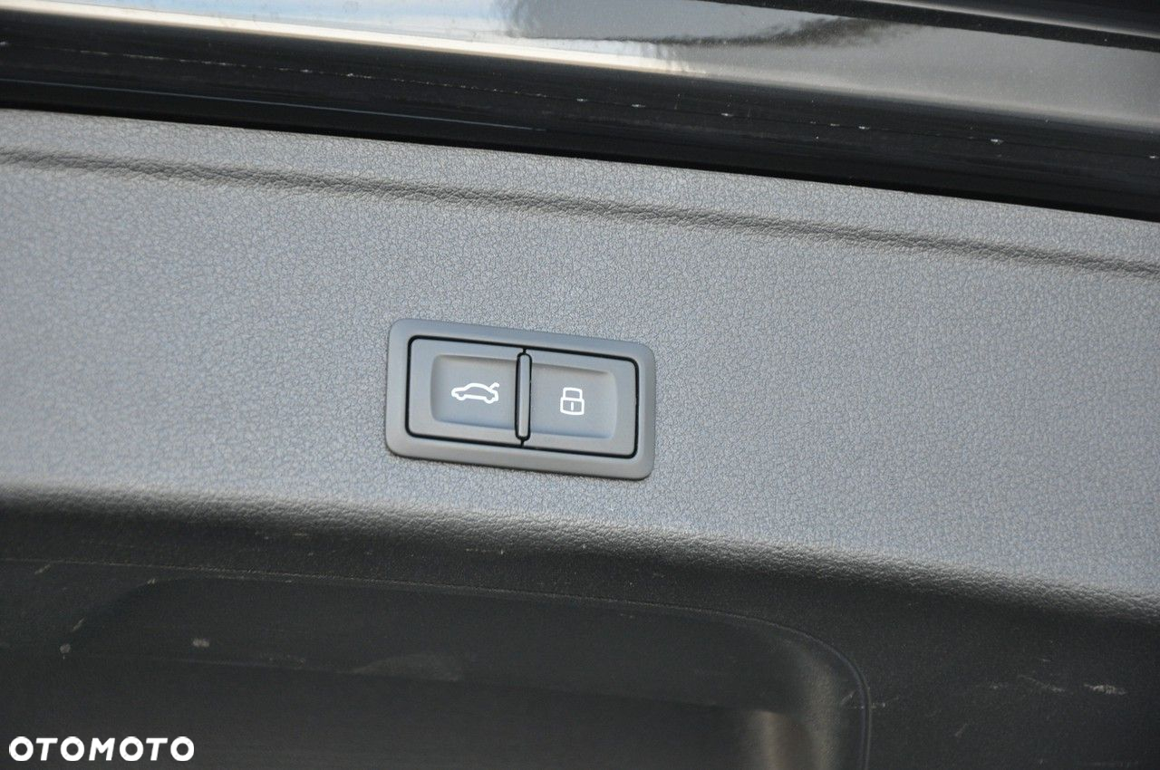 Audi A4 2.0 TDI Sport S tronic - 31