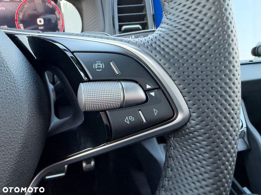 Skoda Karoq 1.5 TSI ACT Sportline DSG - 25