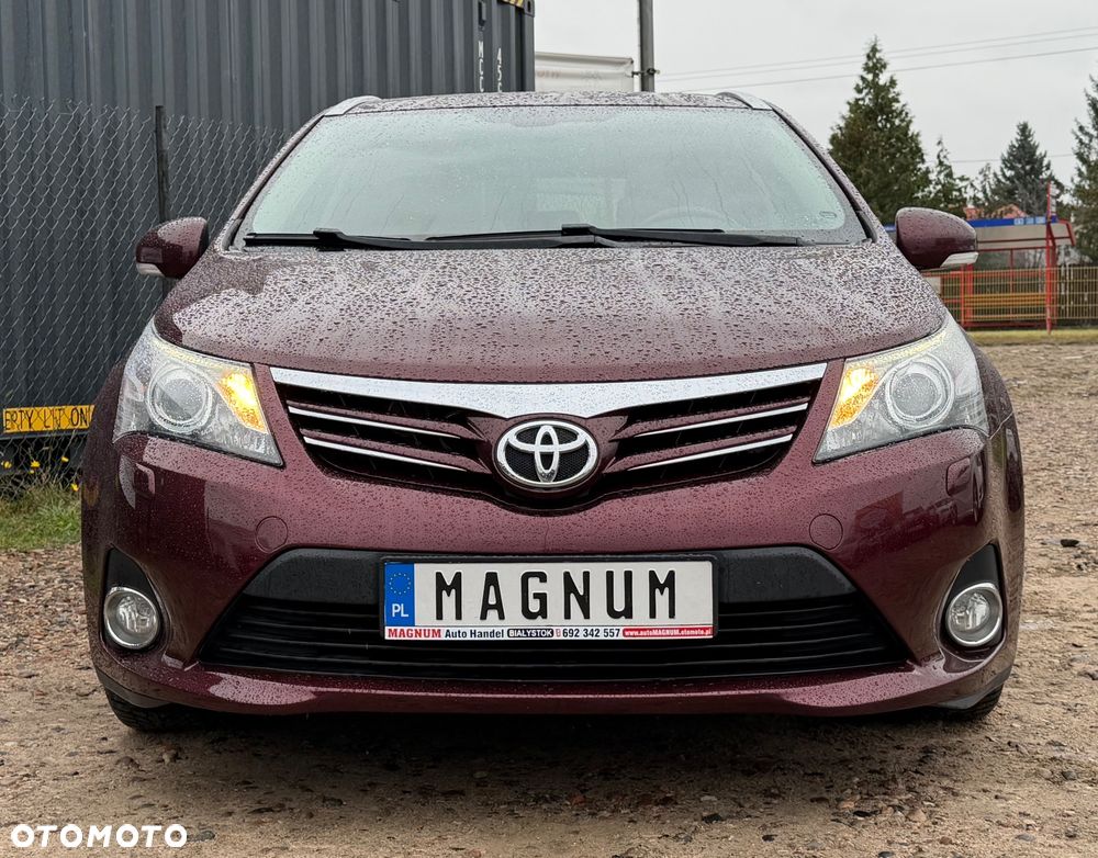Toyota Avensis - 17