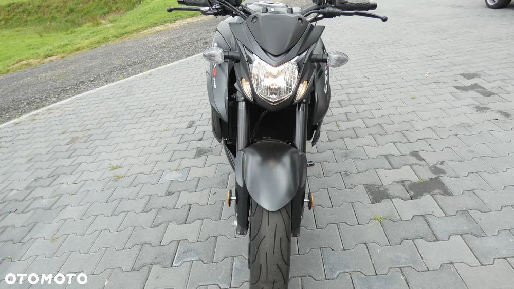 Suzuki GSX - 4