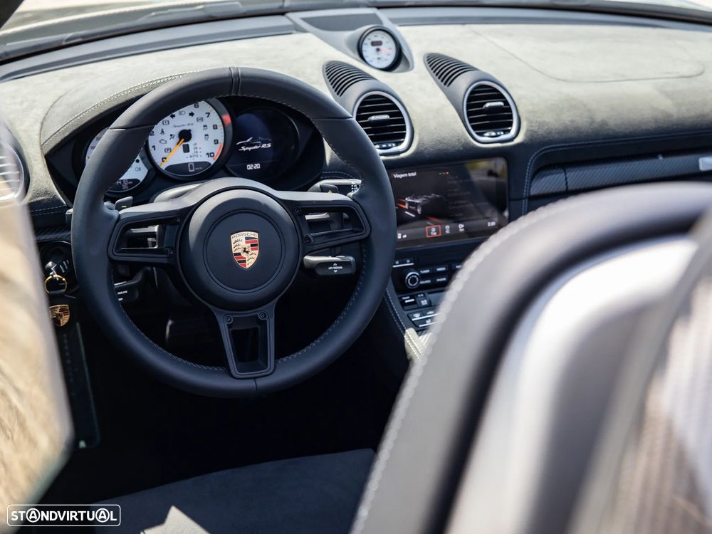 Porsche 718 Spyder - 44