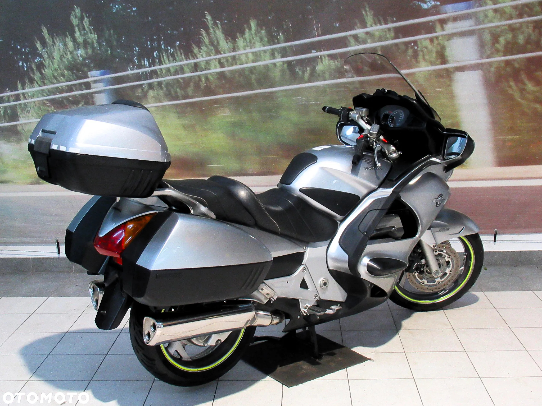 Honda ST - 4