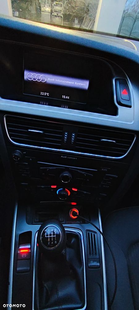 Audi A4 Avant 2.0 TDI - 4
