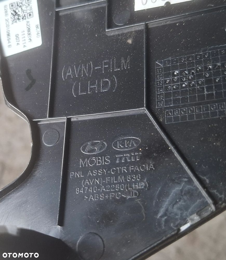 KIA CEED II 14r RAMKA RADIA 84740-A2250 - 2