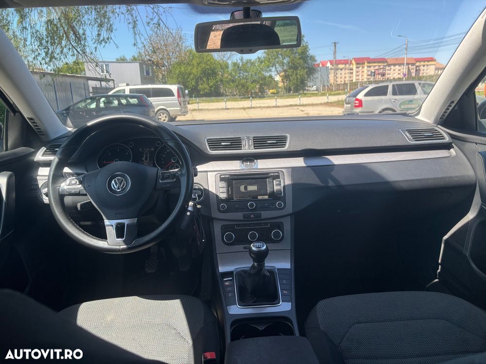 Volkswagen Passat 2.0 Blue TDI SCR Business Edition - 12